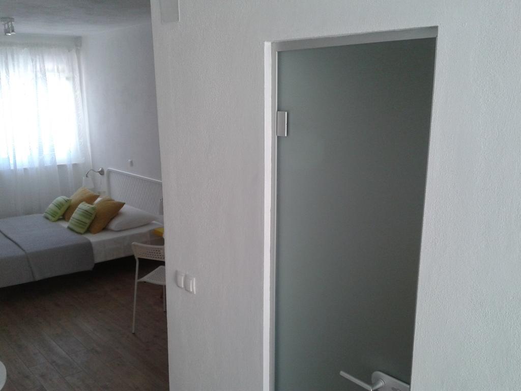 Viola Apartment & Free Parking 希贝尼克 外观 照片