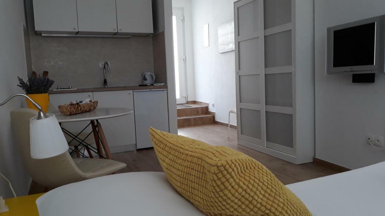 Viola Apartment & Free Parking 希贝尼克 外观 照片